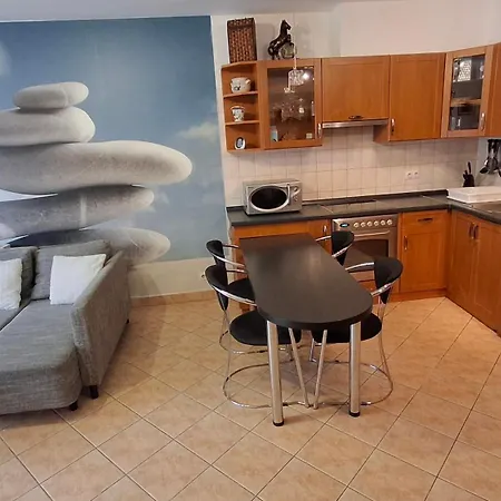Bok - Central Modern 2Br Apt W Balcony, Free Indoor Parking! Budapest Exterior photo