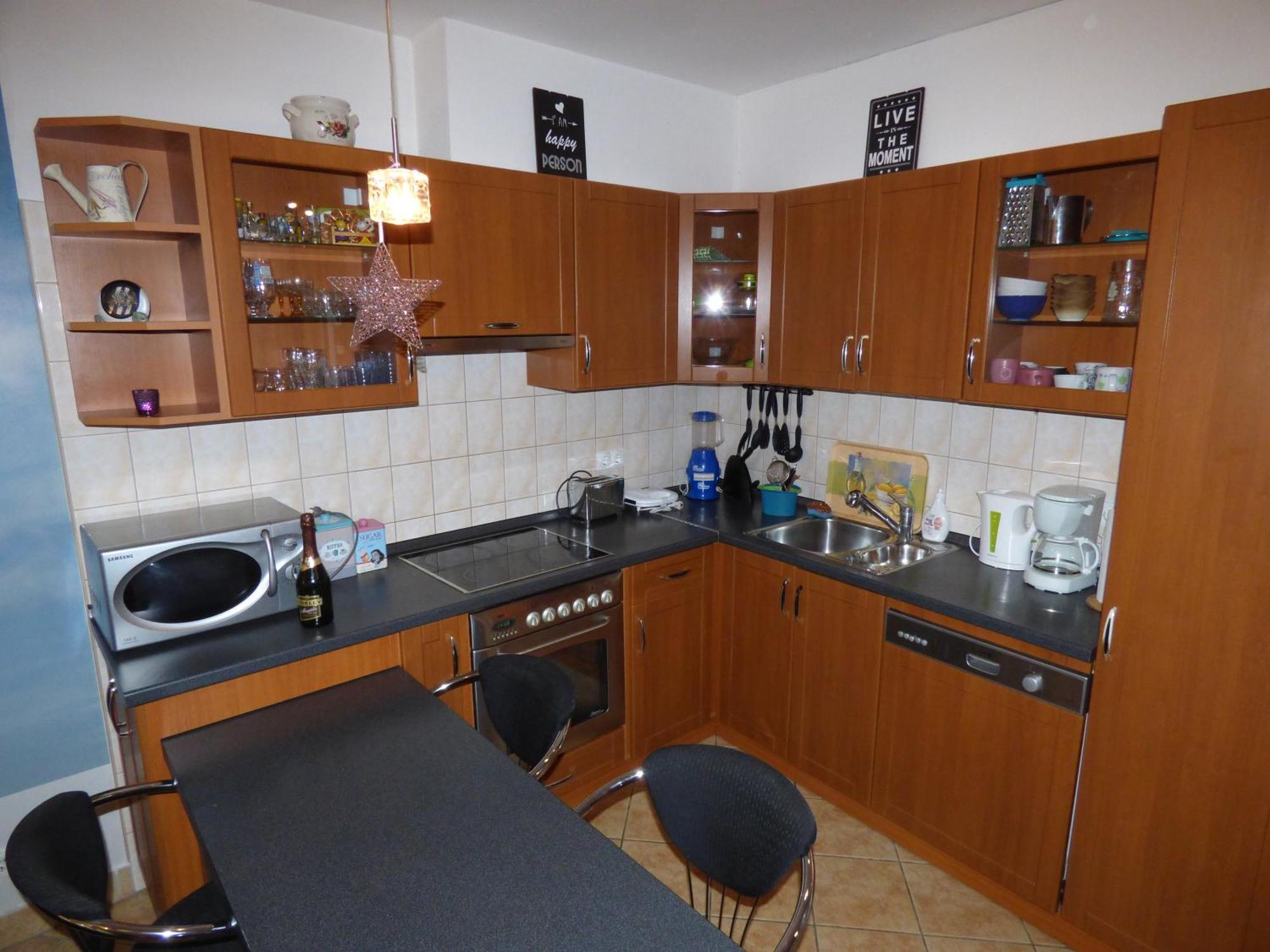 Bok - Modern 2br W Balcony, Free Indoor Parking! * בודפשט