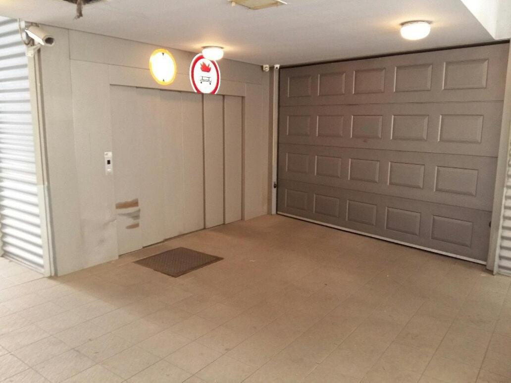 דירה Bok - Modern 2br W Balcony, Free Indoor Parking! בודפשט